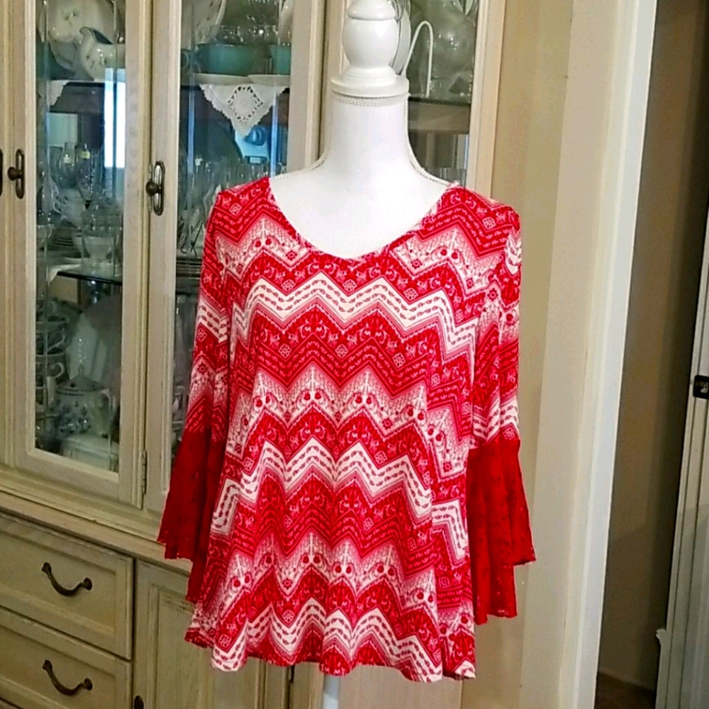 Womens L Red and White Sterling&Vines Top